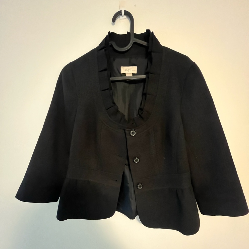 Loft by Ann Taylor Cropped Blazer in small size